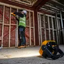 Фенер акумулаторен DEWALT DCL077-XJ, 12/18V, 1.5-5.0Ah, Li-Ion, LED 2000lm - small, 269910