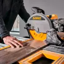Машина за рязане на строителни материали DEWALT D36000-QS, 1600W, 4200об/мин, работи с ф250х25.4мм - small, 269705