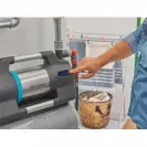 Хидрофор с цилиндричен съд GARDENA 5600 SilentComfort, 900W, Q=93/min, H=47-8m, 1