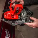 Акумулаторен циркулярен трион MILWAUKEE M18 FCSDC165-552C, 18V, 5.5Ah, Li-Ion, ф165мм, 6000об/мин - small, 276167