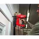 Такер акумулаторен MILWAUKEE M18 FN18GS-202X, 18V, 2.0Ah, Li-Ion, за гвоздеи 16-54мм, безчетков - small, 250472
