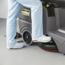 Седлова подопочистваща машина KARCHER BD 50/70 R Classic Bp Pack, 24V, 105Ah, 70/75л, 900мм, 2805м2 - small, 236159