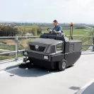 Седлова подопочистваща машина KARCHER KM 150/500 R D Classic, 15.8kW, 500л, 1200мм, 18000м2 - small, 236547