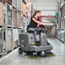 Седлова подопочистваща машина KARCHER KM 85/50 R Bp Pack, 24V, 115Ah, 50л, 615мм, 5100м2 - small, 236153