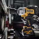 Акумулаторен гайковерт ударен DEWALT DCF961N, 18V, 1.5-5.0Ah, Li-Ion, 1/2