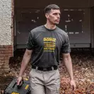 Тениска с къс ръкав DEWALT 100 Year Graphic Tee Shirt Grey M, сива - small, 246712